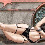 Peinture numérique au format panoramique horizontal 140×50 cm représentant Kato allongée sur le flanc droit en lingerie noire dentelle, tatouages noirs en bandes au biceps gauche, médaillon circulaire Art Nouveau aux arabesques turquoise et brunes en auréole sur la droite, bordure Art Nouveau or, fond gris-béton avec accents corail.