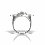 Profil de la bague pirate en acier, montrant l'épaisseur de l'anneau et les détails des poignées du gouvernail.