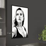 Dessin Scarlett, portrait numérique réaliste en noir et blanc de Scarlett Johansson, impression d'art sur Dibon finition mate par Jocelyn Bouget.