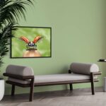 Vue de côté d'un tableau de coccinelle sur Alu Dibond, montrant l'épaisseur du cadre caisse américaine et l'absence de reflets sur l'impression mate.